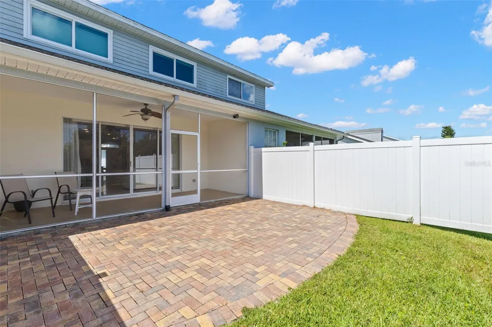 216 HEMINGWAY DRIVE Oldsmar, FL 34677