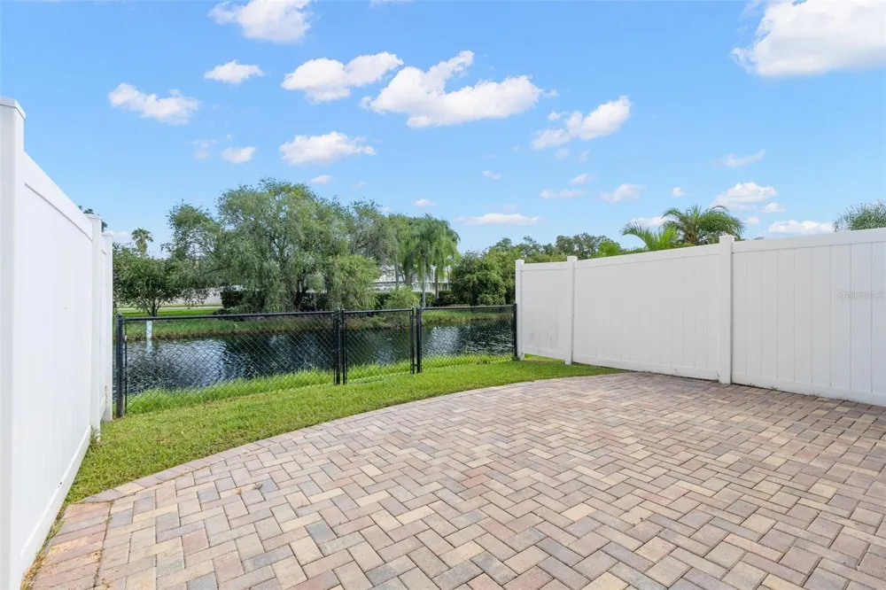 216 HEMINGWAY DRIVE Oldsmar, FL 34677