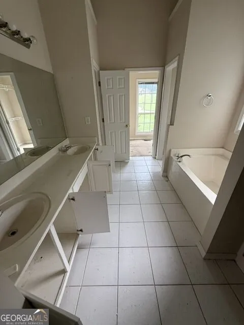 2318 Bluff Creek Overlook Douglasville, GA 30135