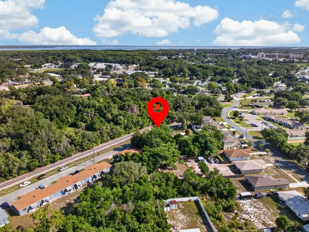 HIBISCUS COURT Tavares, FL 32778