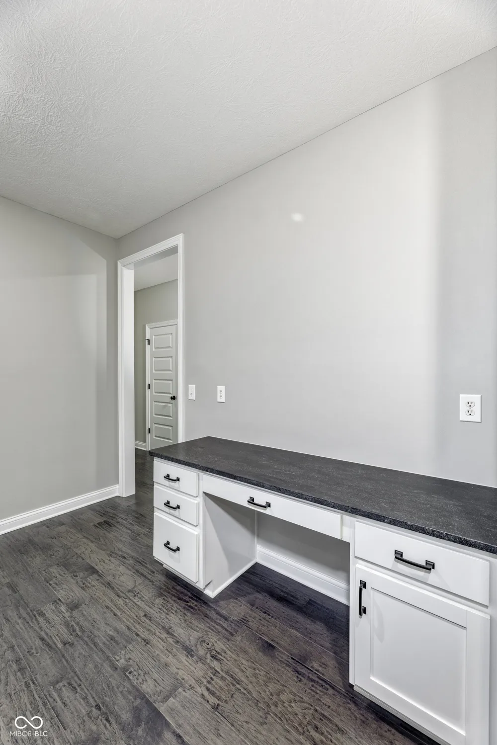 15002 Cantor Chase Crossing Fishers, IN 46040