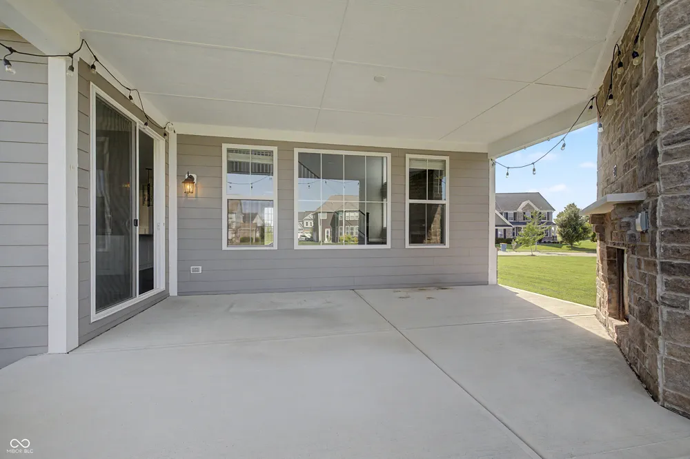 15002 Cantor Chase Crossing Fishers, IN 46040