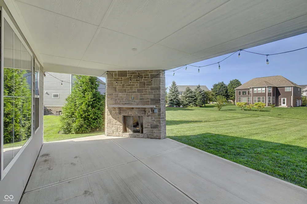 15002 Cantor Chase Crossing Fishers, IN 46040