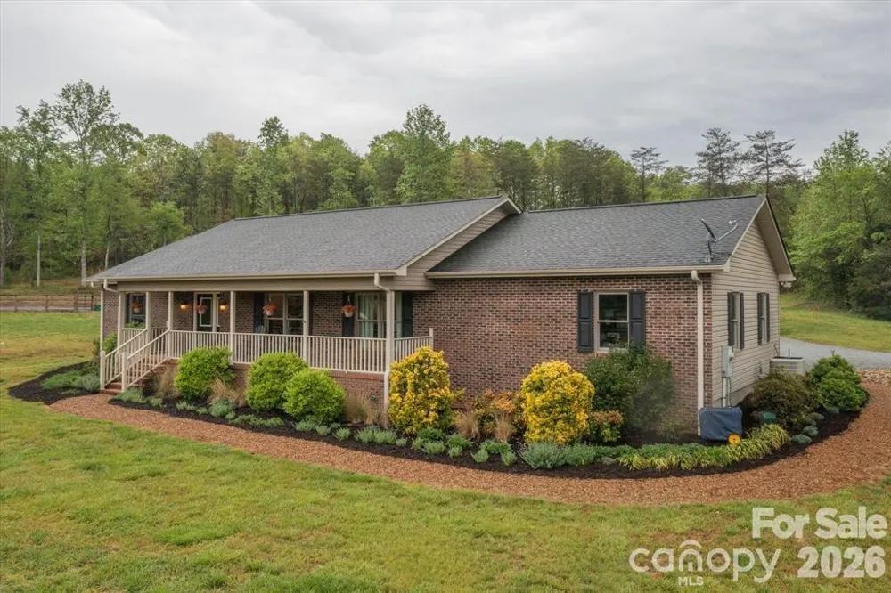 1091 Bill Collins Road Columbus, NC 28722