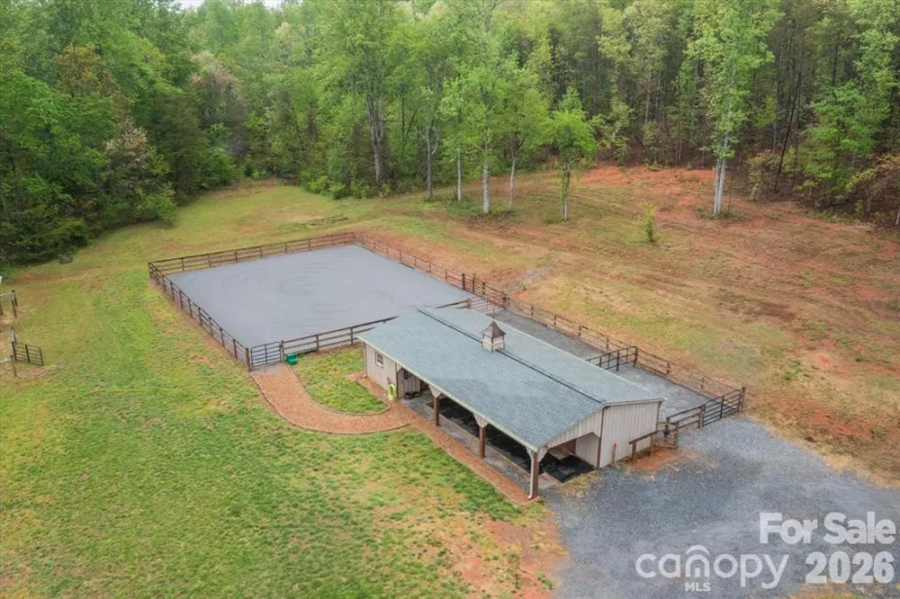 1091 Bill Collins Road Columbus, NC 28722