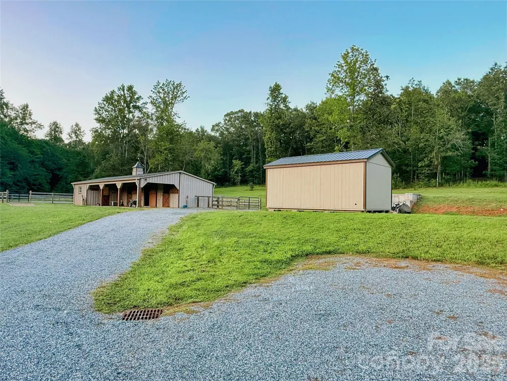 1091 Bill Collins Road Columbus, NC 28722