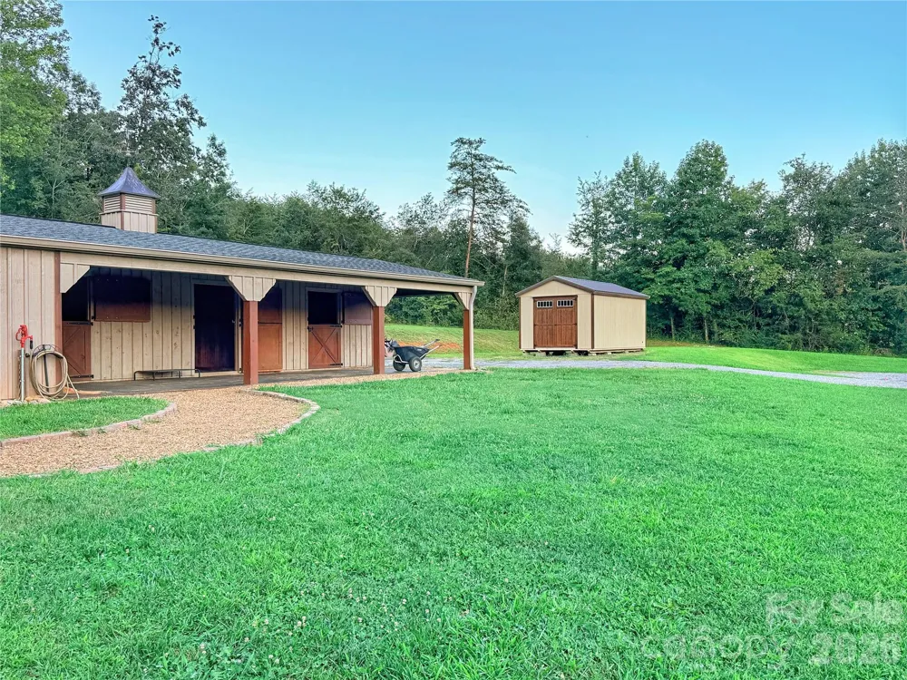 1091 Bill Collins Road Columbus, NC 28722