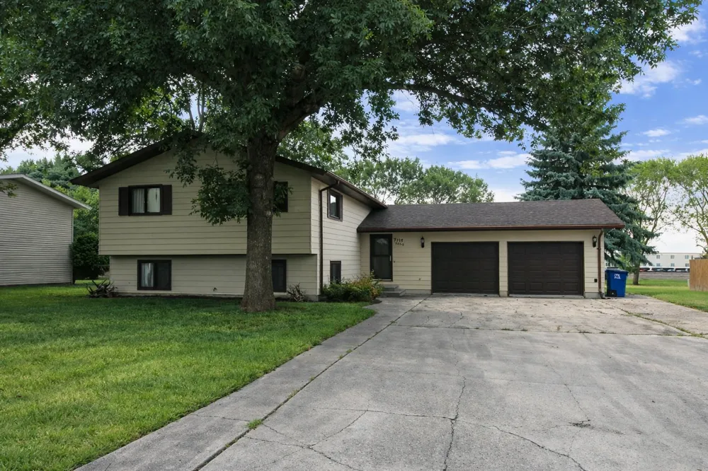 3115 Covent Garden Street S Moorhead, MN 56560