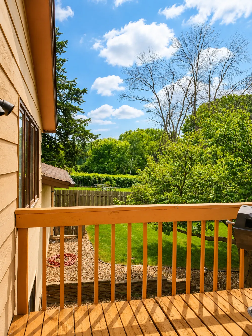 7709 Ewing Avenue Brooklyn Park, MN 55443