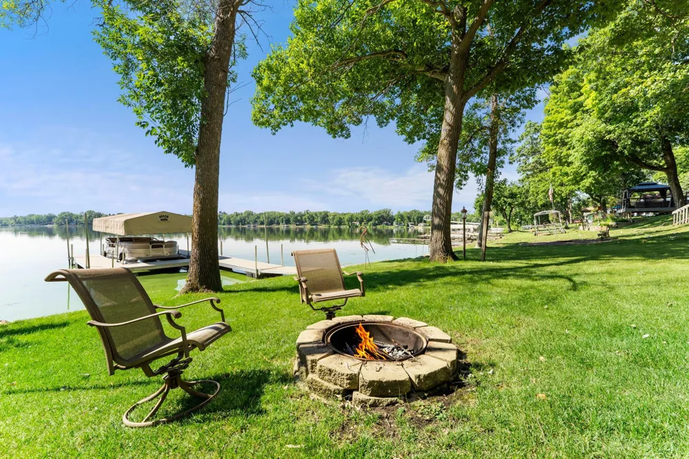 10022 Lake Mist Drive Pine City, MN 55030