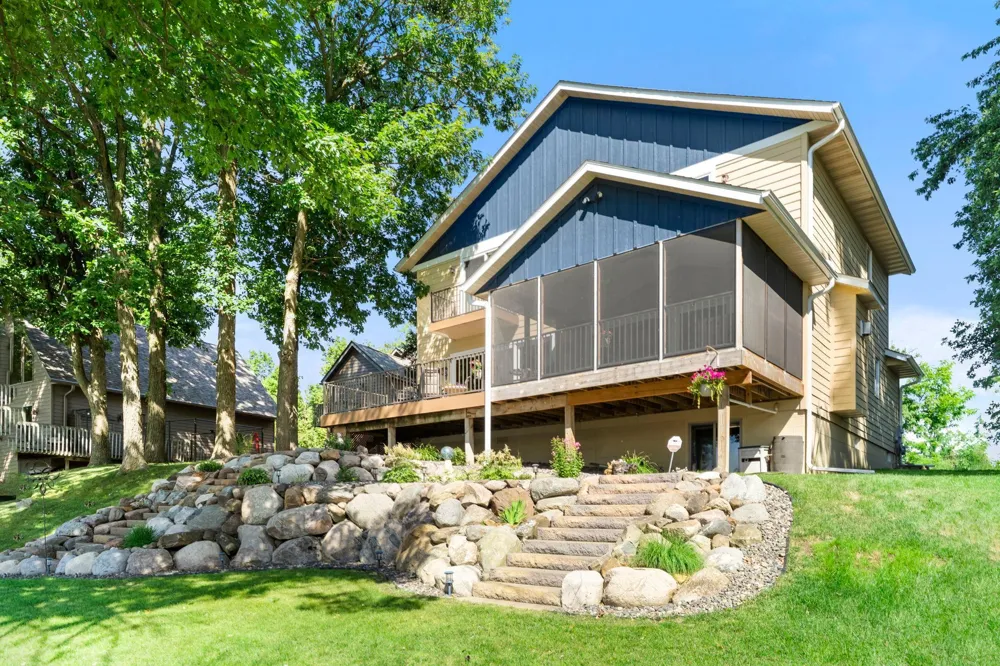 10022 Lake Mist Drive Pine City, MN 55030