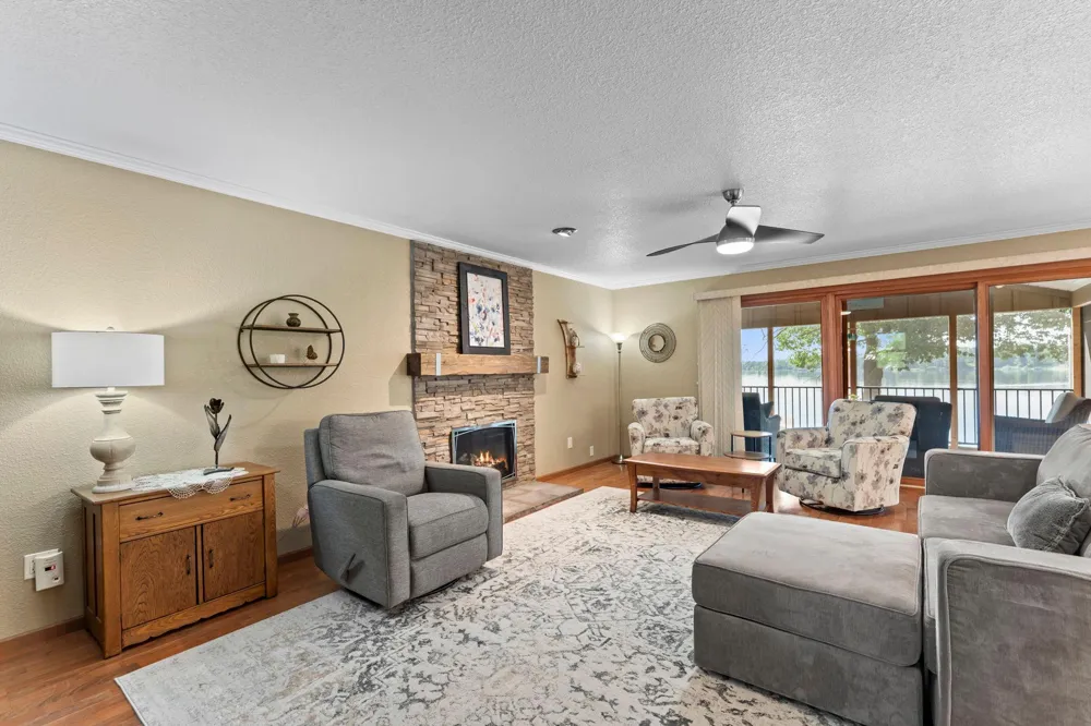 10022 Lake Mist Drive Pine City, MN 55030