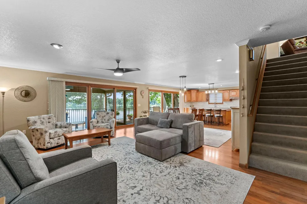 10022 Lake Mist Drive Pine City, MN 55030
