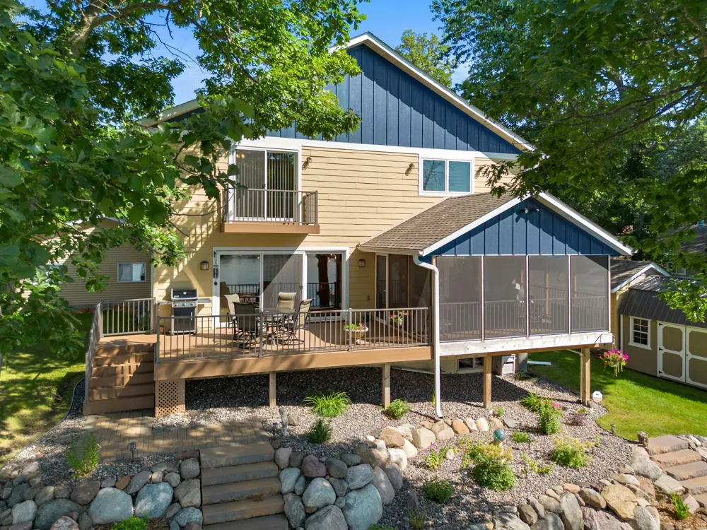 10022 Lake Mist Drive Pine City, MN 55030