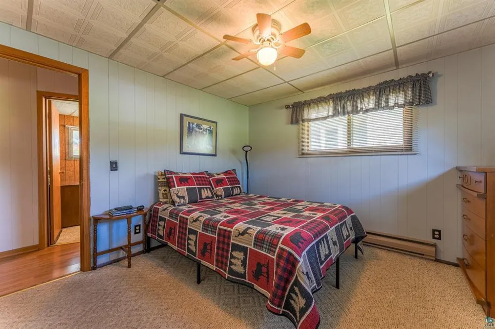 512 2nd Street Tower, MN 55790