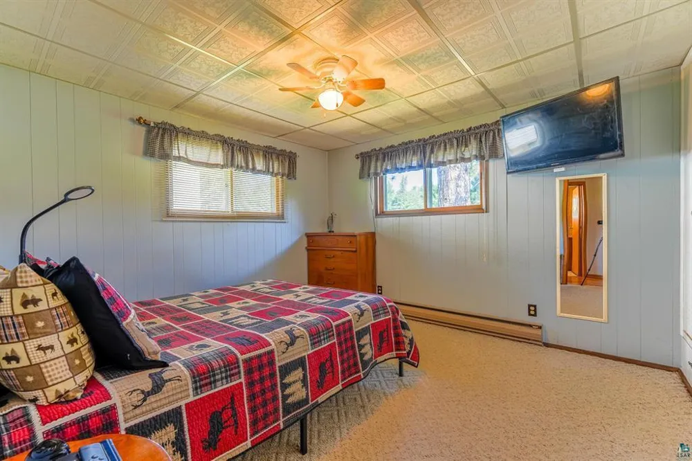512 2nd Street Tower, MN 55790