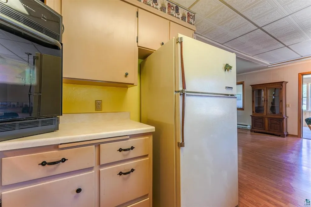 512 2nd Street Tower, MN 55790