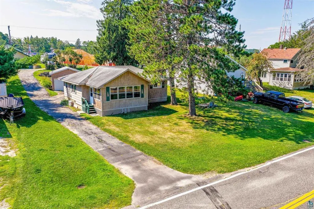 512 2nd Street Tower, MN 55790