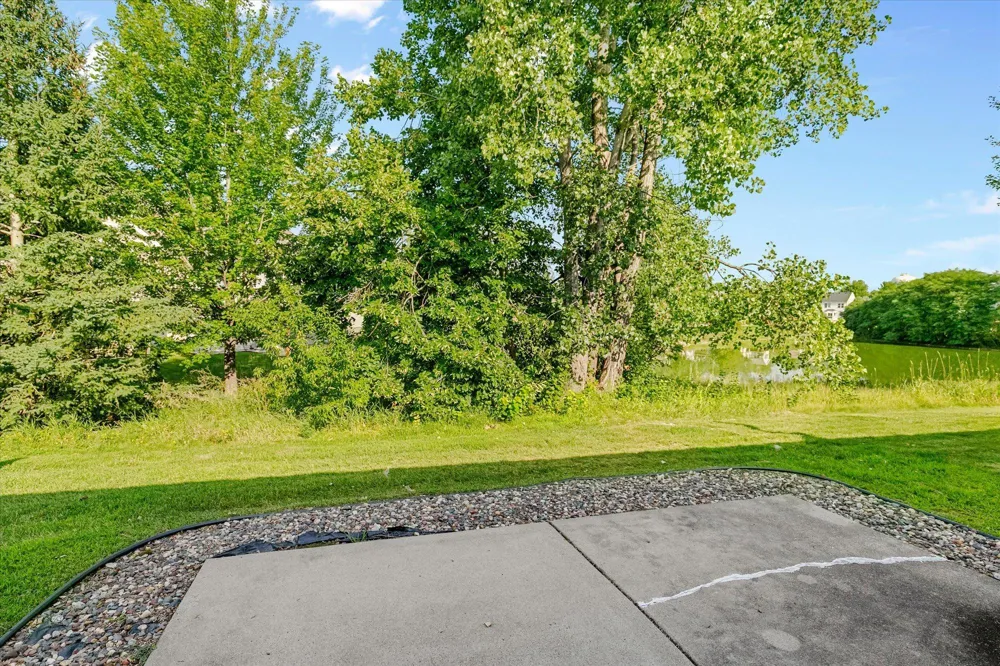 7856 Heinbuch Trail Woodbury, MN 55125