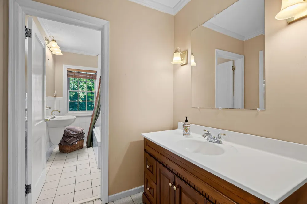 3213 County Road 101 S Minnetonka, MN 55391