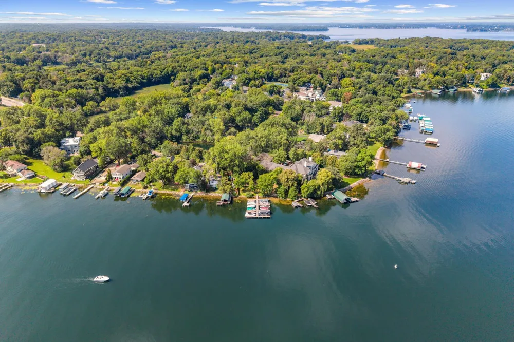 3213 County Road 101 S Minnetonka, MN 55391
