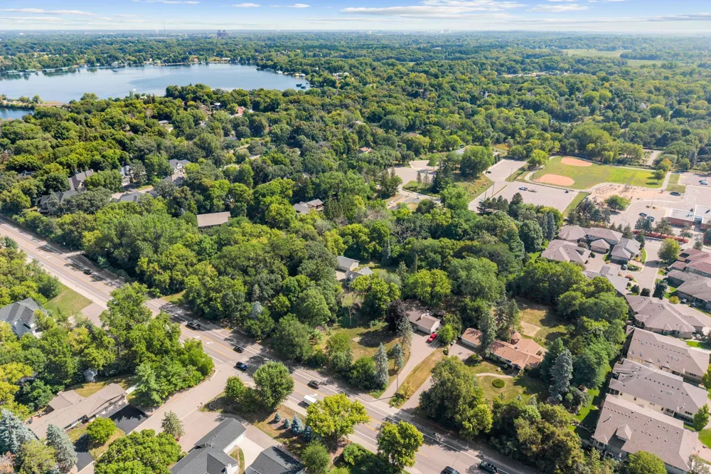 3213 County Road 101 S Minnetonka, MN 55391