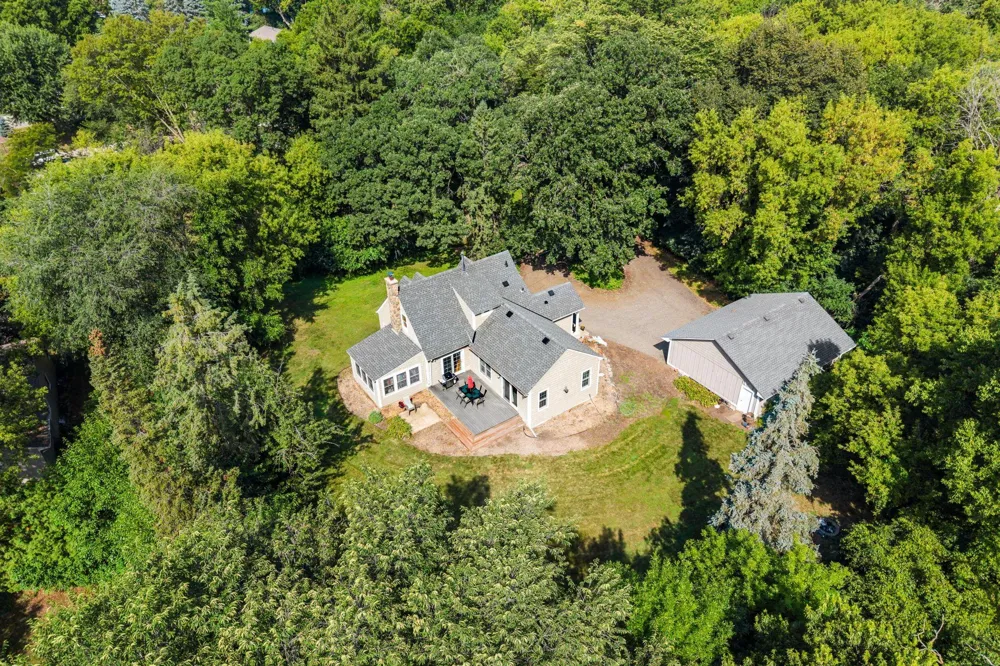 3213 County Road 101 S Minnetonka, MN 55391