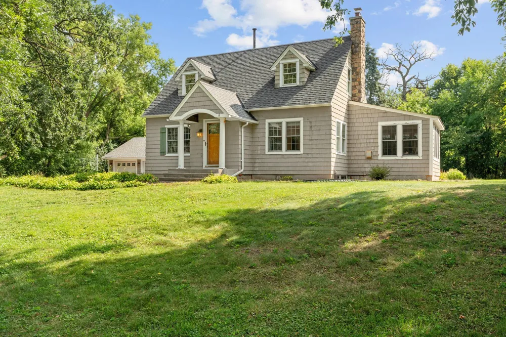 3213 County Road 101 S Minnetonka, MN 55391