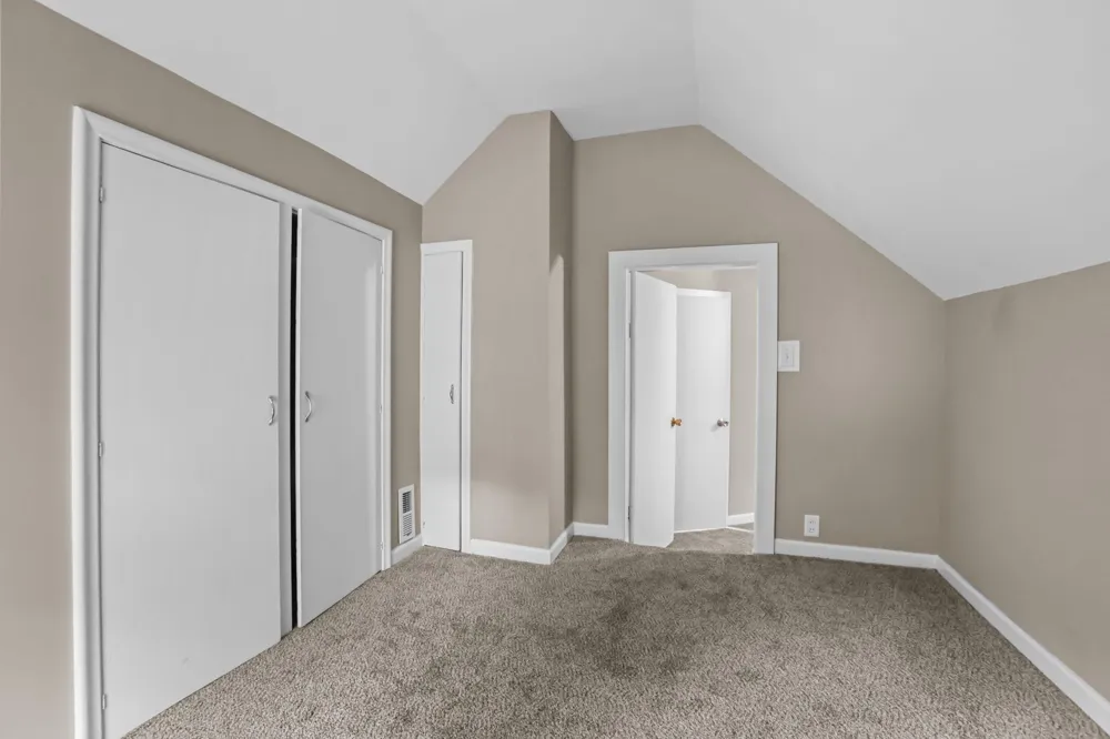 614 Jackson Street Anoka, MN 55303