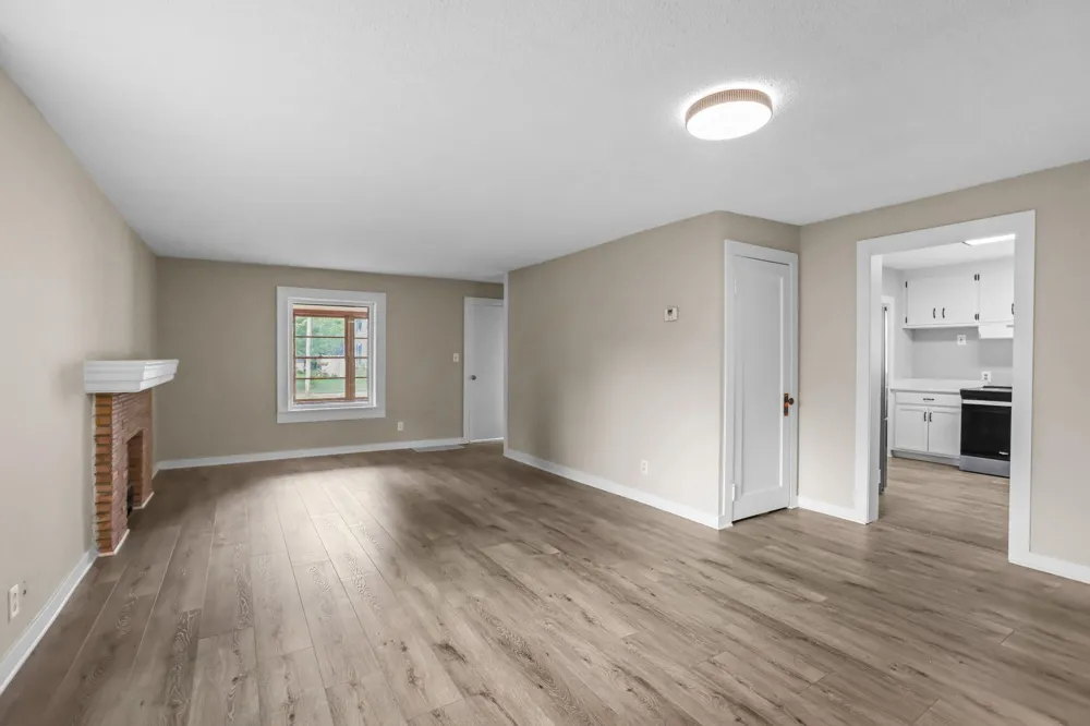 614 Jackson Street Anoka, MN 55303