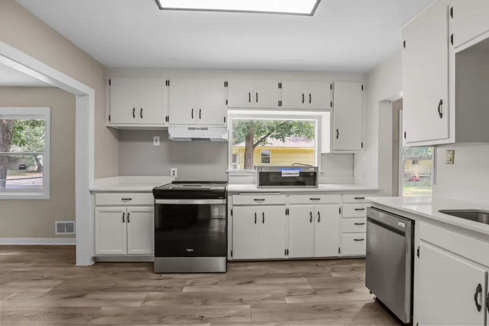 614 Jackson Street Anoka, MN 55303