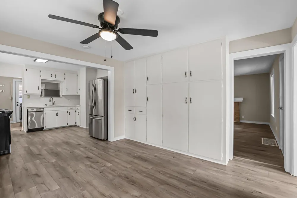 614 Jackson Street Anoka, MN 55303