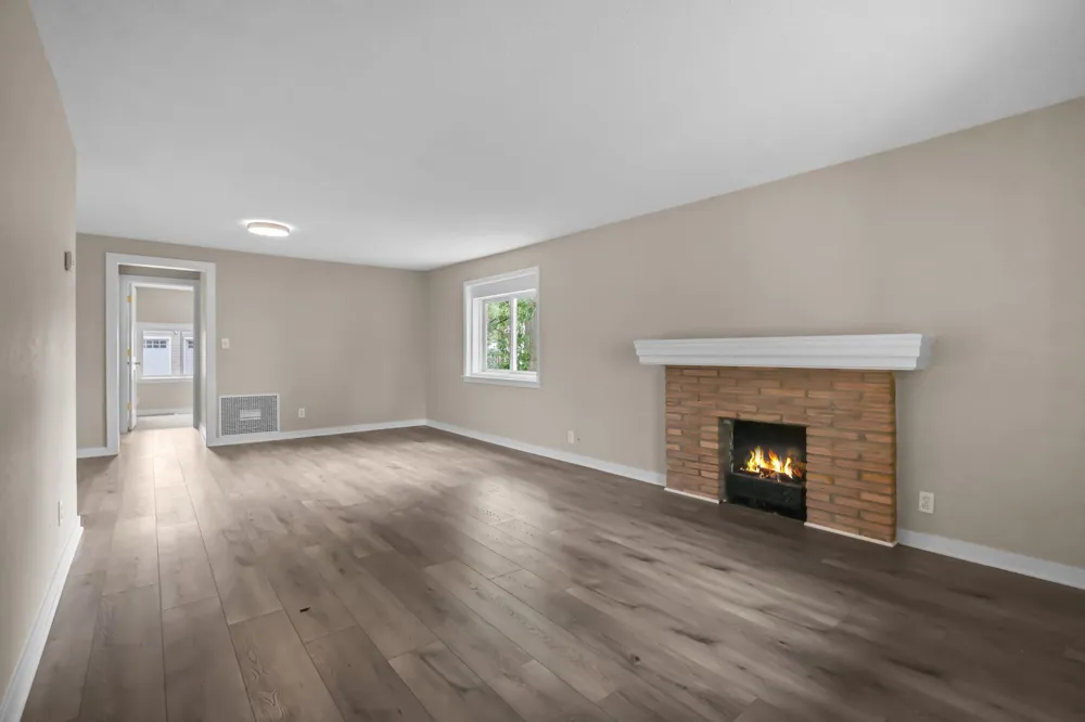 614 Jackson Street Anoka, MN 55303