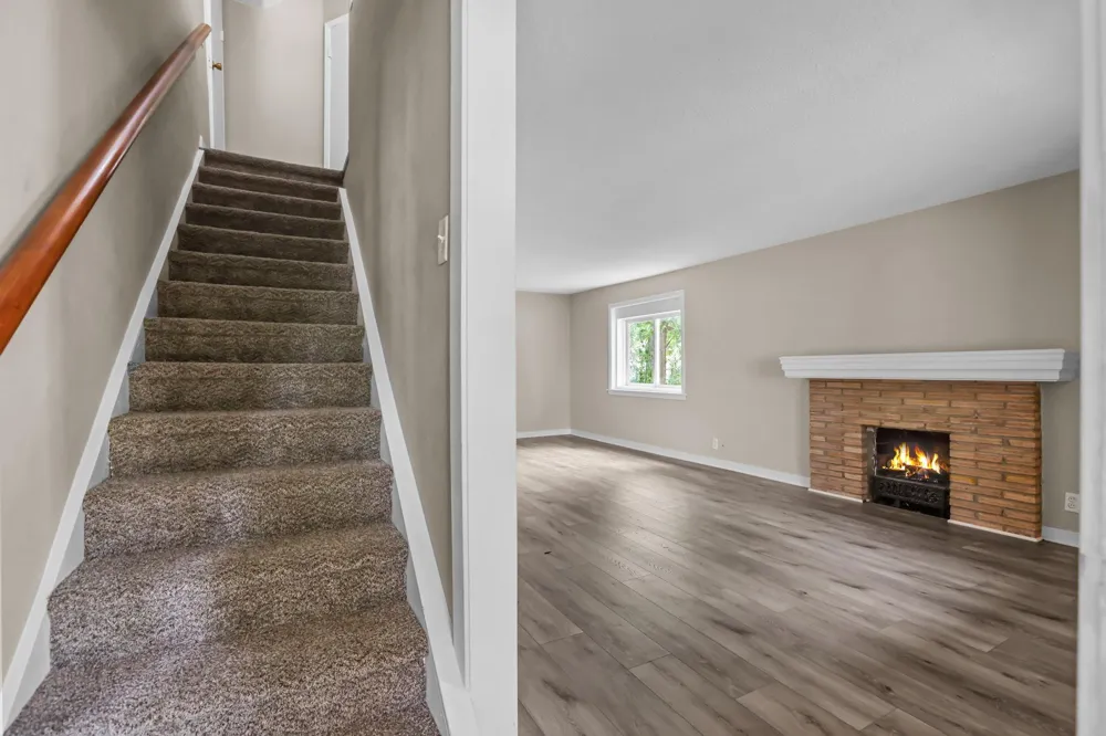 614 Jackson Street Anoka, MN 55303