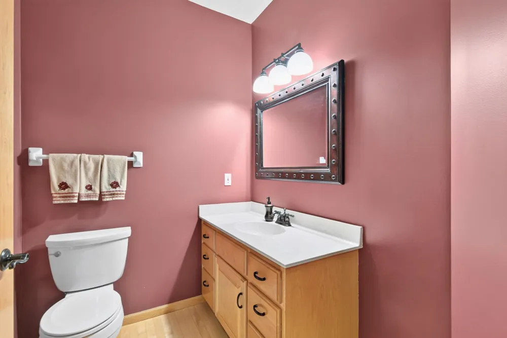 13250 39th Avenue Plymouth, MN 55441
