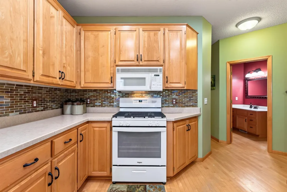 13250 39th Avenue Plymouth, MN 55441