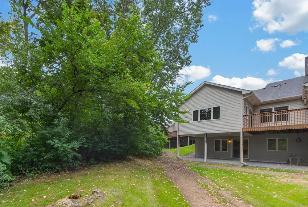 13250 39th Avenue Plymouth, MN 55441