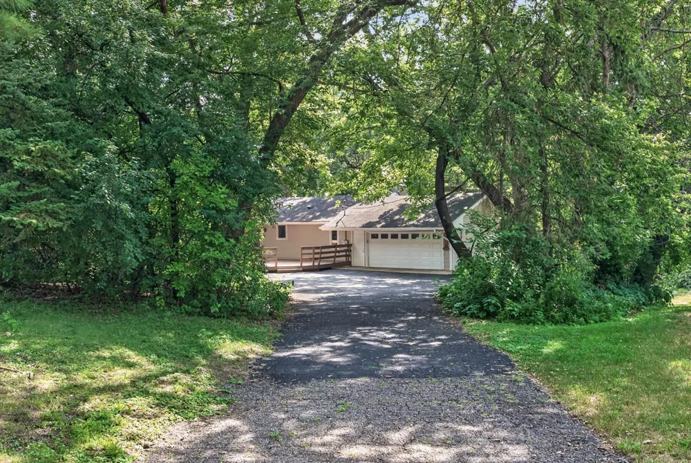 4613 Twin Haven Road Minnetonka, MN 55343