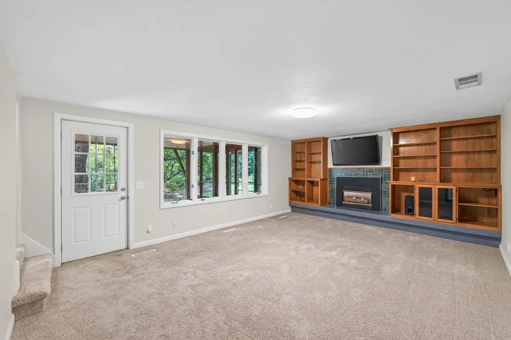 4613 Twin Haven Road Minnetonka, MN 55343