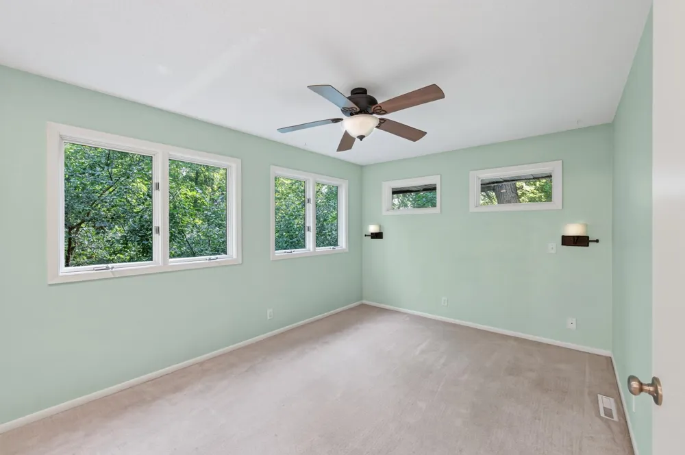 4613 Twin Haven Road Minnetonka, MN 55343