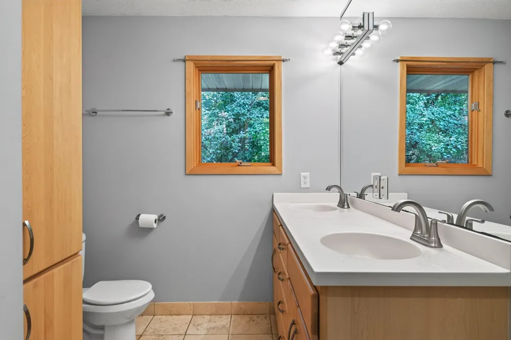 4613 Twin Haven Road Minnetonka, MN 55343