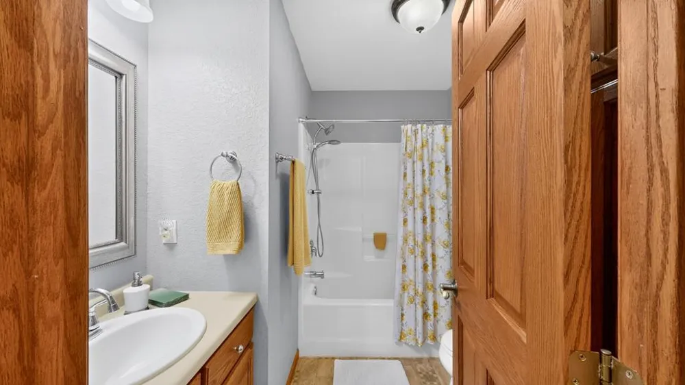 31518 Lakeview Drive Lake City, MN 55041