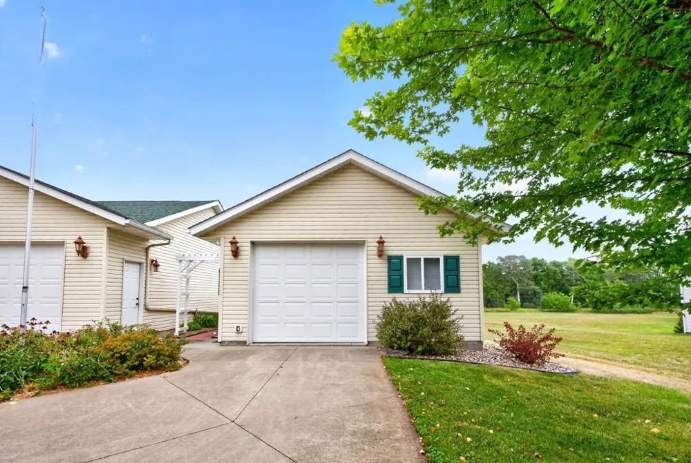 31518 Lakeview Drive Lake City, MN 55041