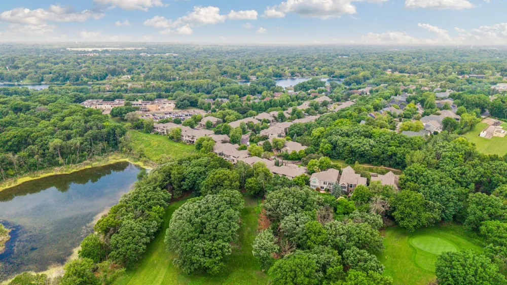 1329 Waterford Drive Golden Valley, MN 55422