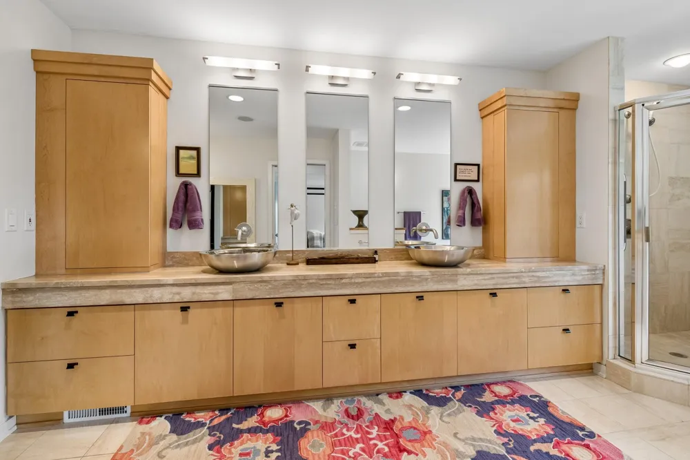 1329 Waterford Drive Golden Valley, MN 55422