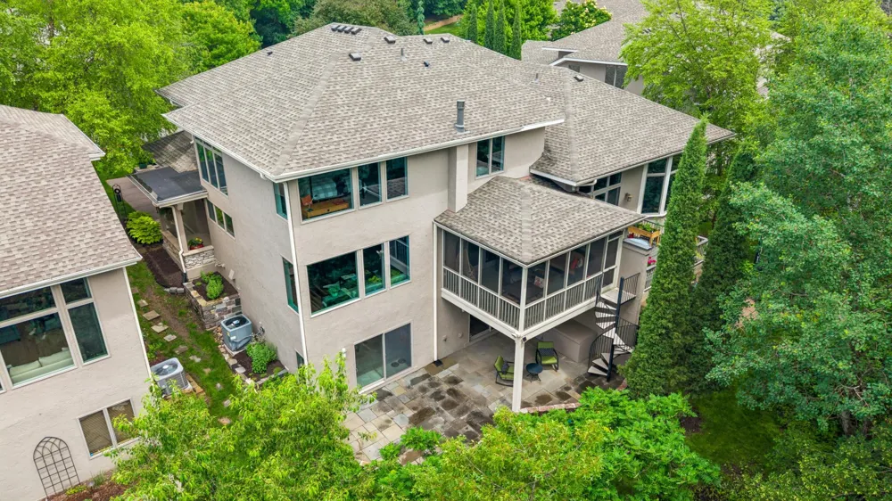 1329 Waterford Drive Golden Valley, MN 55422