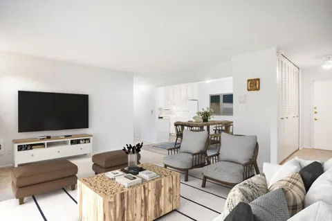 4350 Brookside Court #302
