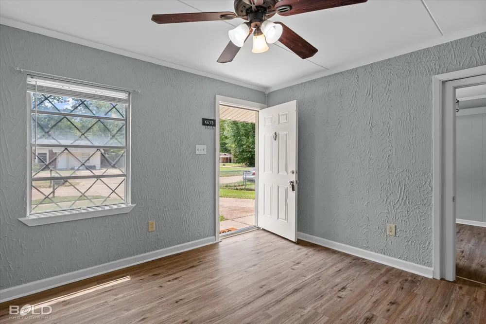 4605 Birdwell Lane Bossier City, LA 71111