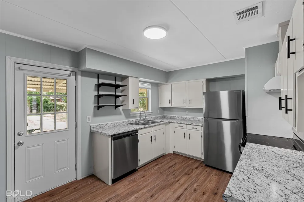 4605 Birdwell Lane Bossier City, LA 71111