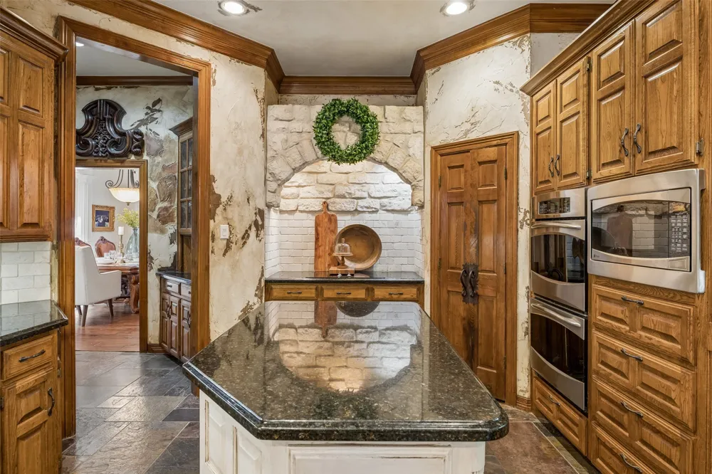 7302 Belle Meade Drive Colleyville, TX 76034
